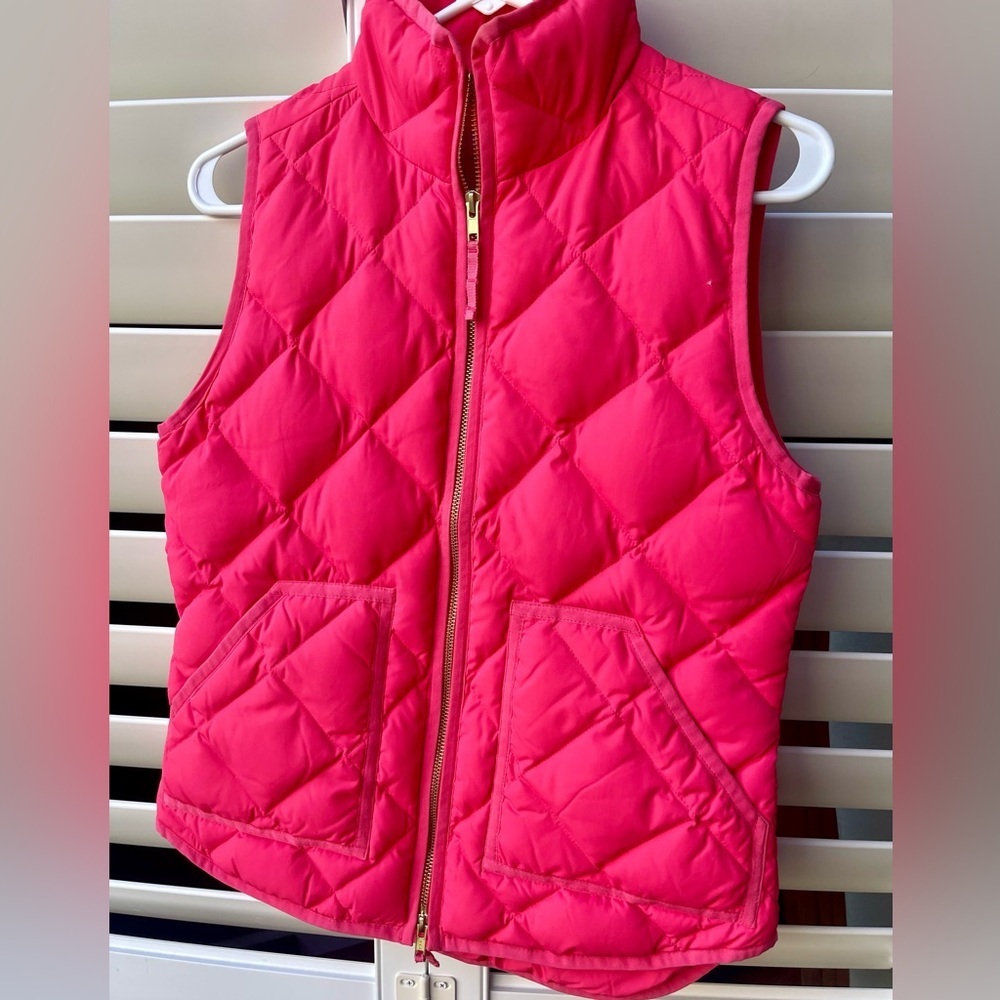 Hot pink J crew vest. XS